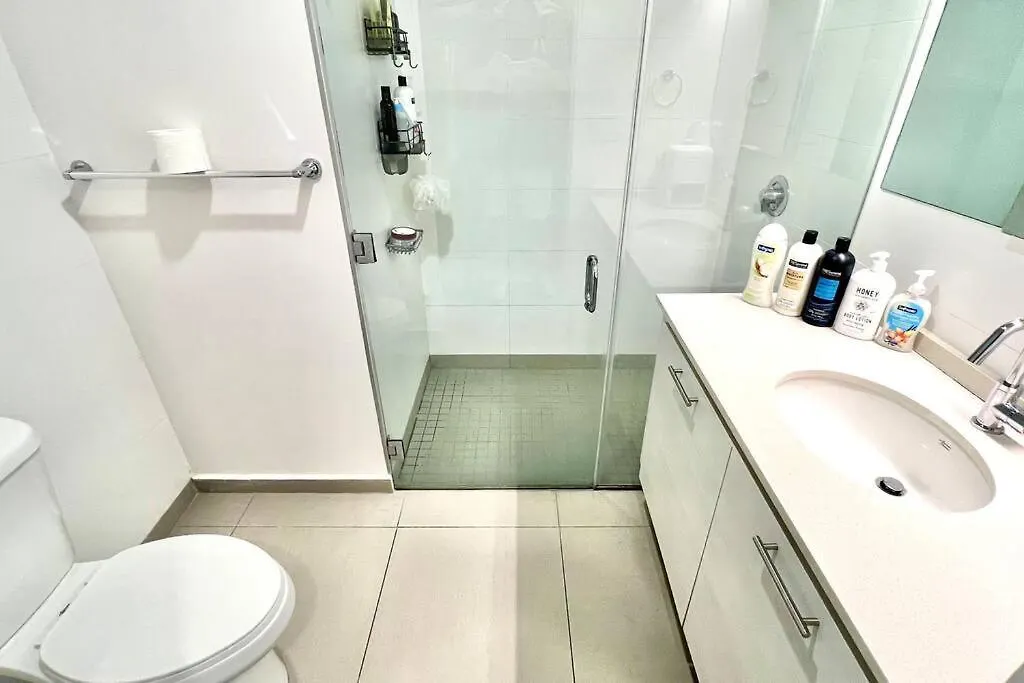 Modern 1250Sqft Luxury Condo At Ciudadela San Juan Daire