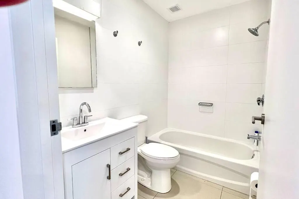 Modern 1250Sqft Luxury Condo At Ciudadela San Juan Porto Riko